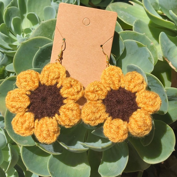 🎉HP🎉Handmade Crochet Sunflower Earrings🌻 - Picture 2 of 7